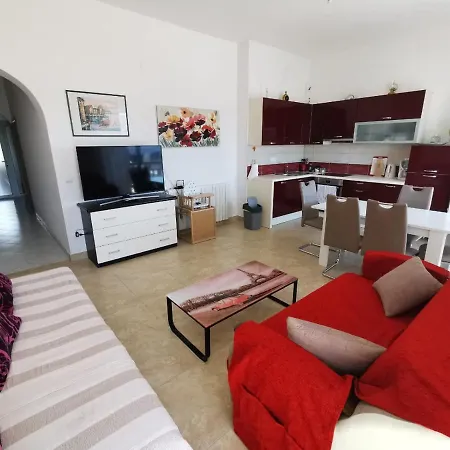 Cirko Apartment *