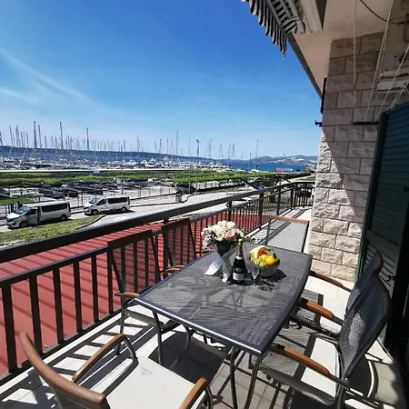 Apartment Cirko Kaštela