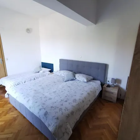Apartment Cirko Kaštela