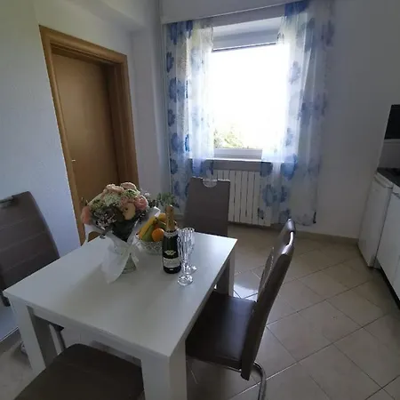 Cirko Apartament *